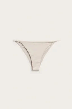Bikinitanga brazilian