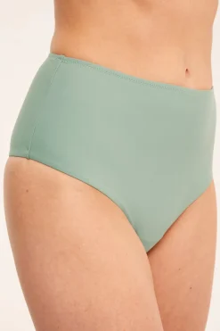 Bikinitrosor