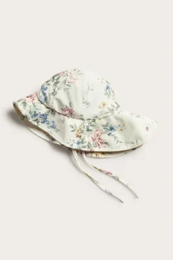 Blommig solhatt med UV-skydd