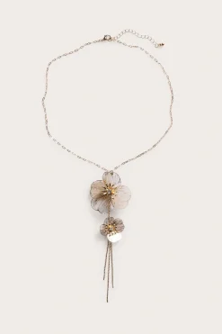 Blommigt halsband