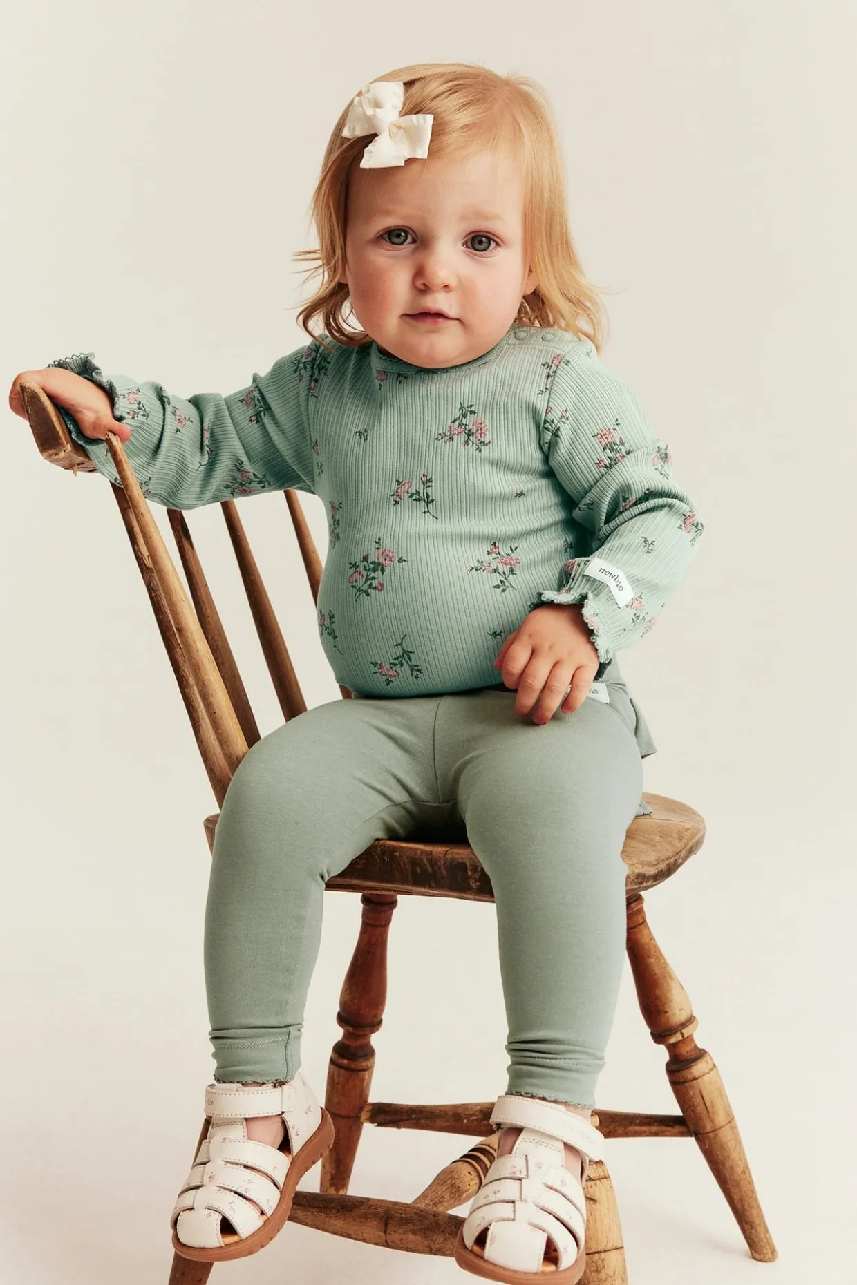 Blommönstrad ribbad body