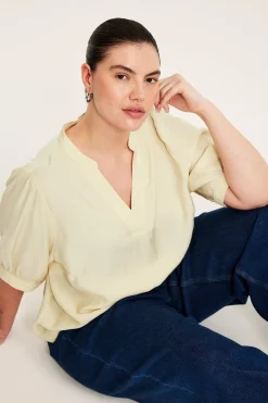 Blus med puffärm