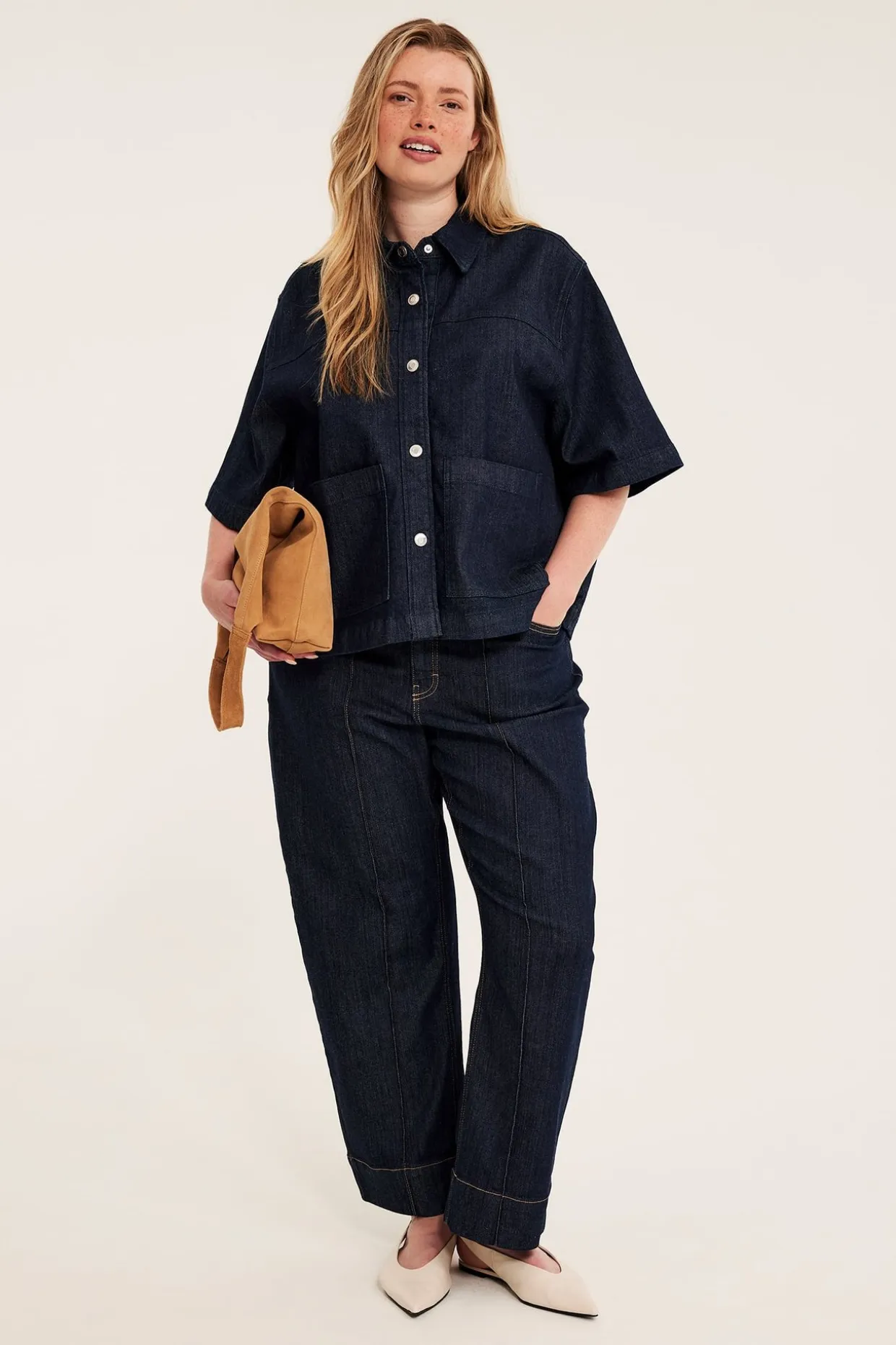 Boxig jeansskjorta med fickor