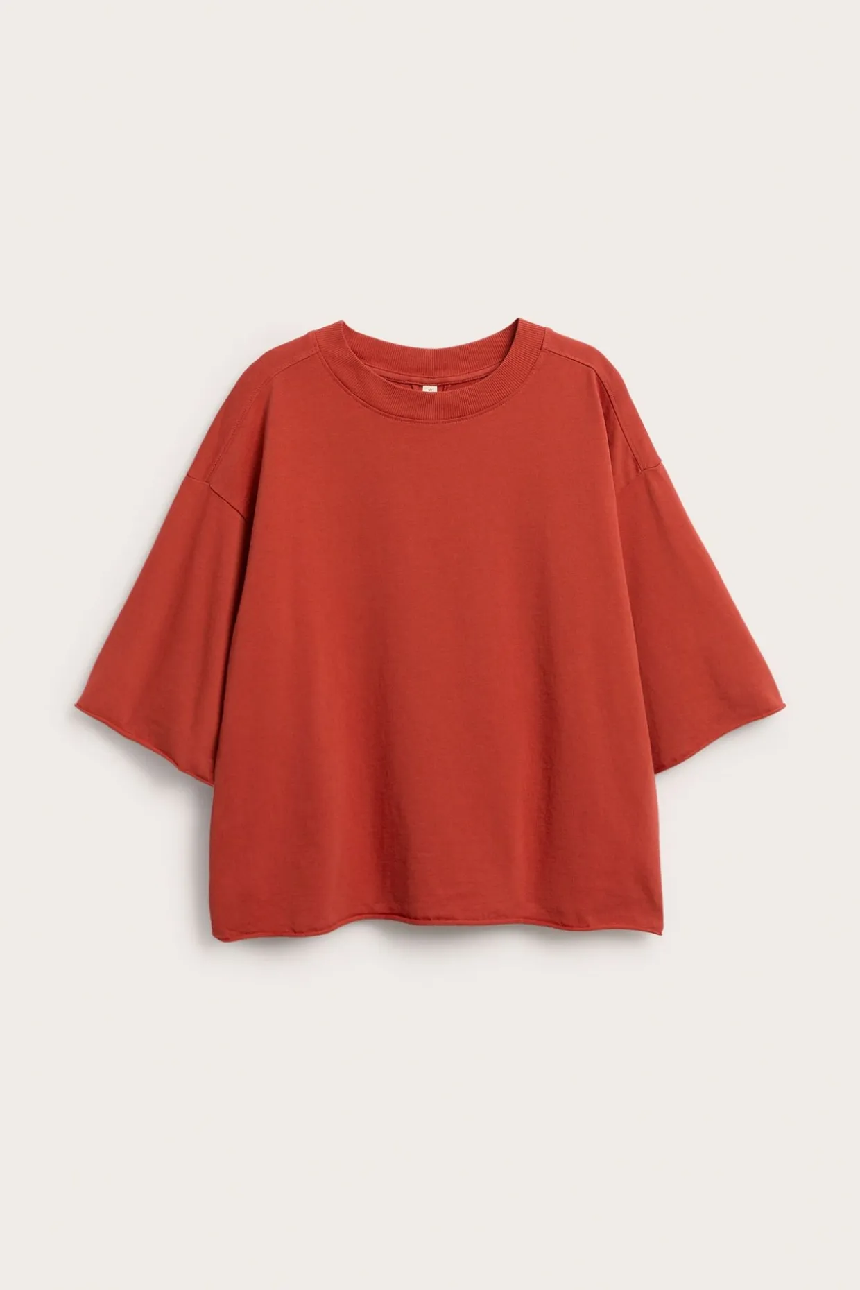 Boxig t-shirt med rullade kanter