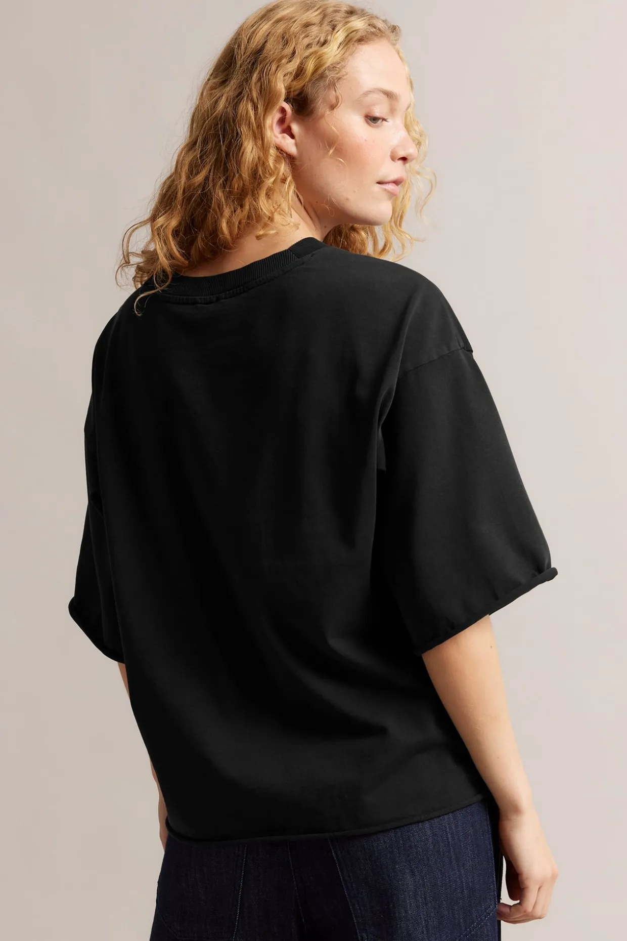 Boxig t-shirt med rullade kanter