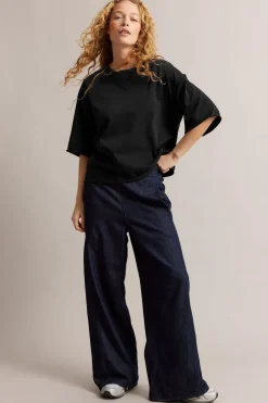 Boxig t-shirt med rullade kanter