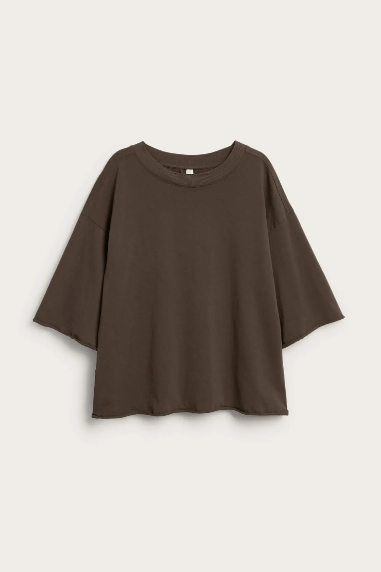 Boxig t-shirt med rullade kanter