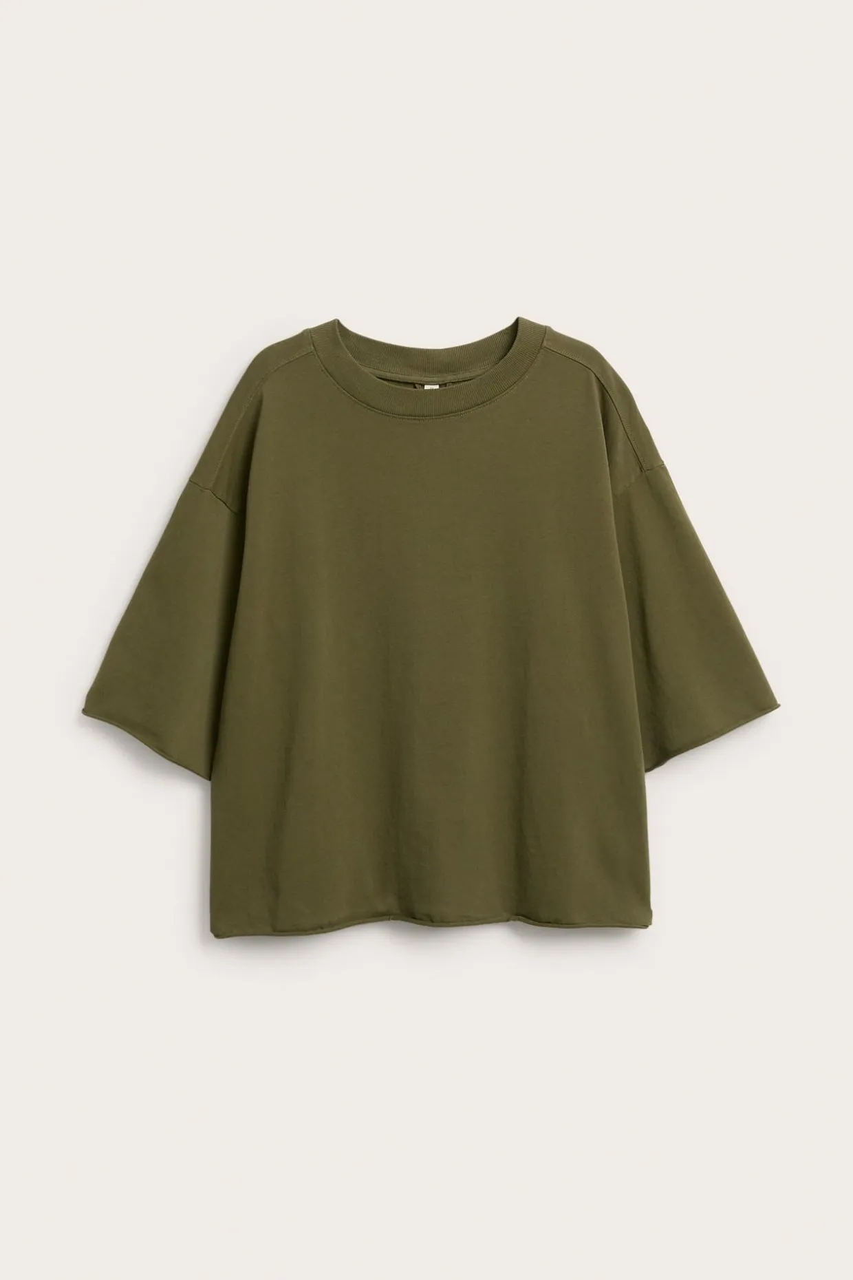 Boxig t-shirt med rullade kanter