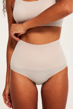 Brieftrosa medium shape