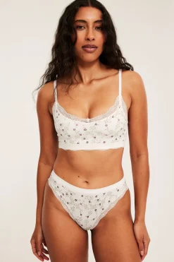 Brieftrosa seamless med spets