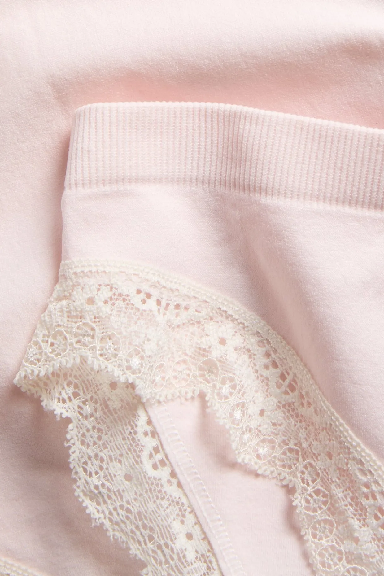 Brieftrosa seamless med spets