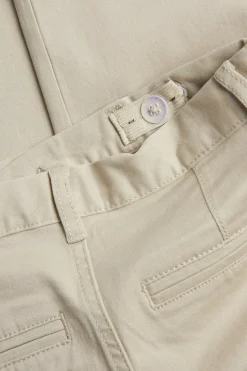 Chinos