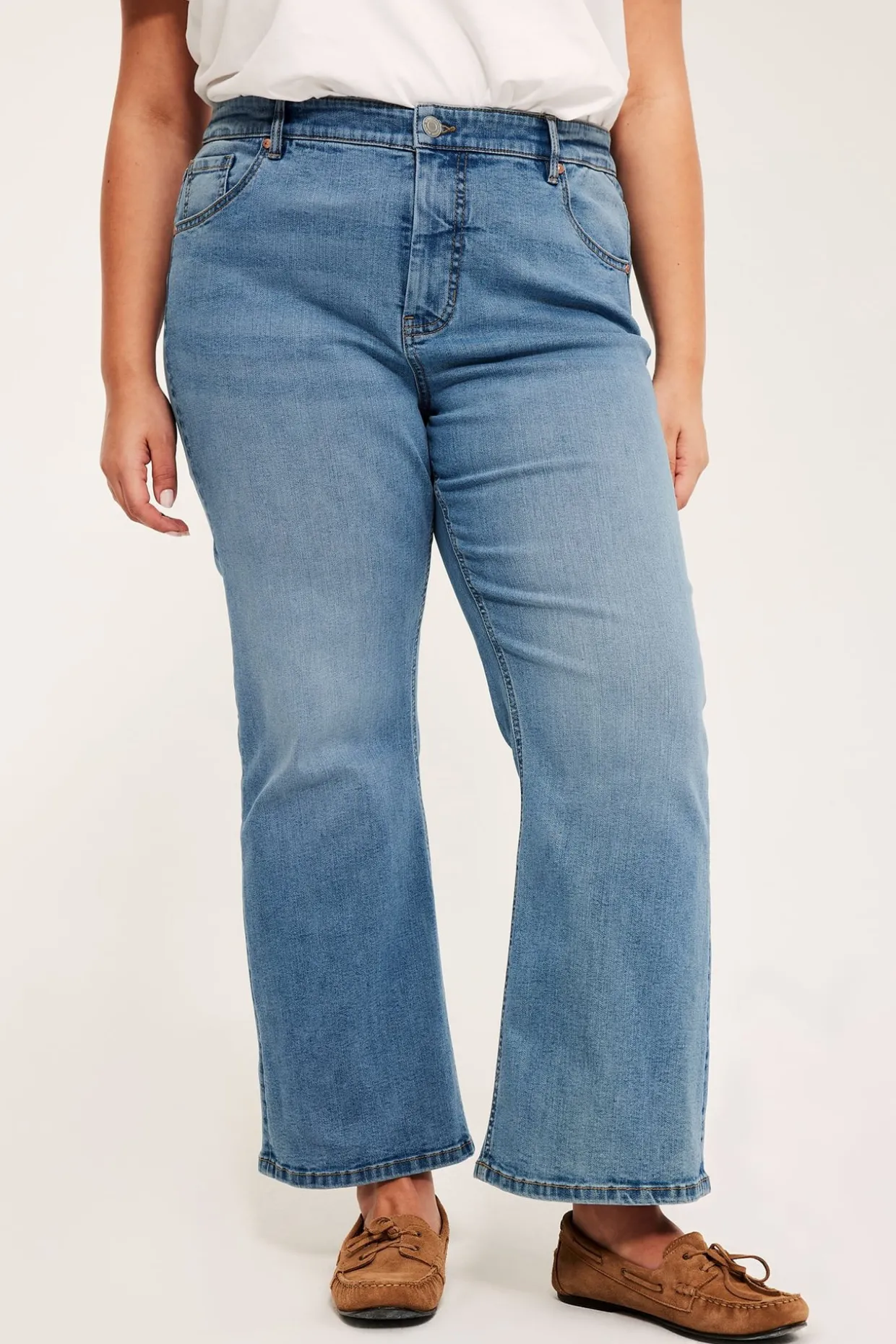 Cropped flare jeans high waist