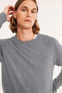 Finstickad tröja