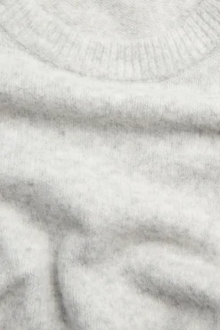 Finstickad t-shirt