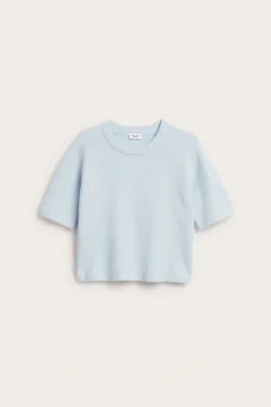 Finstickad t-shirt
