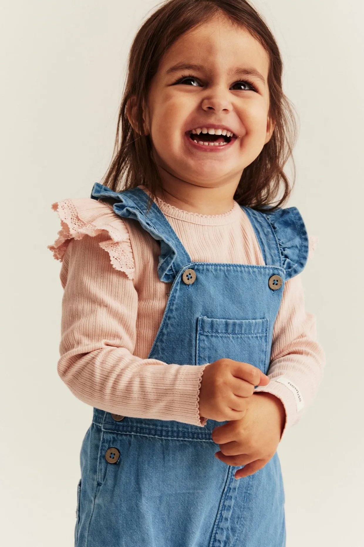 Hängselbyxor i denim