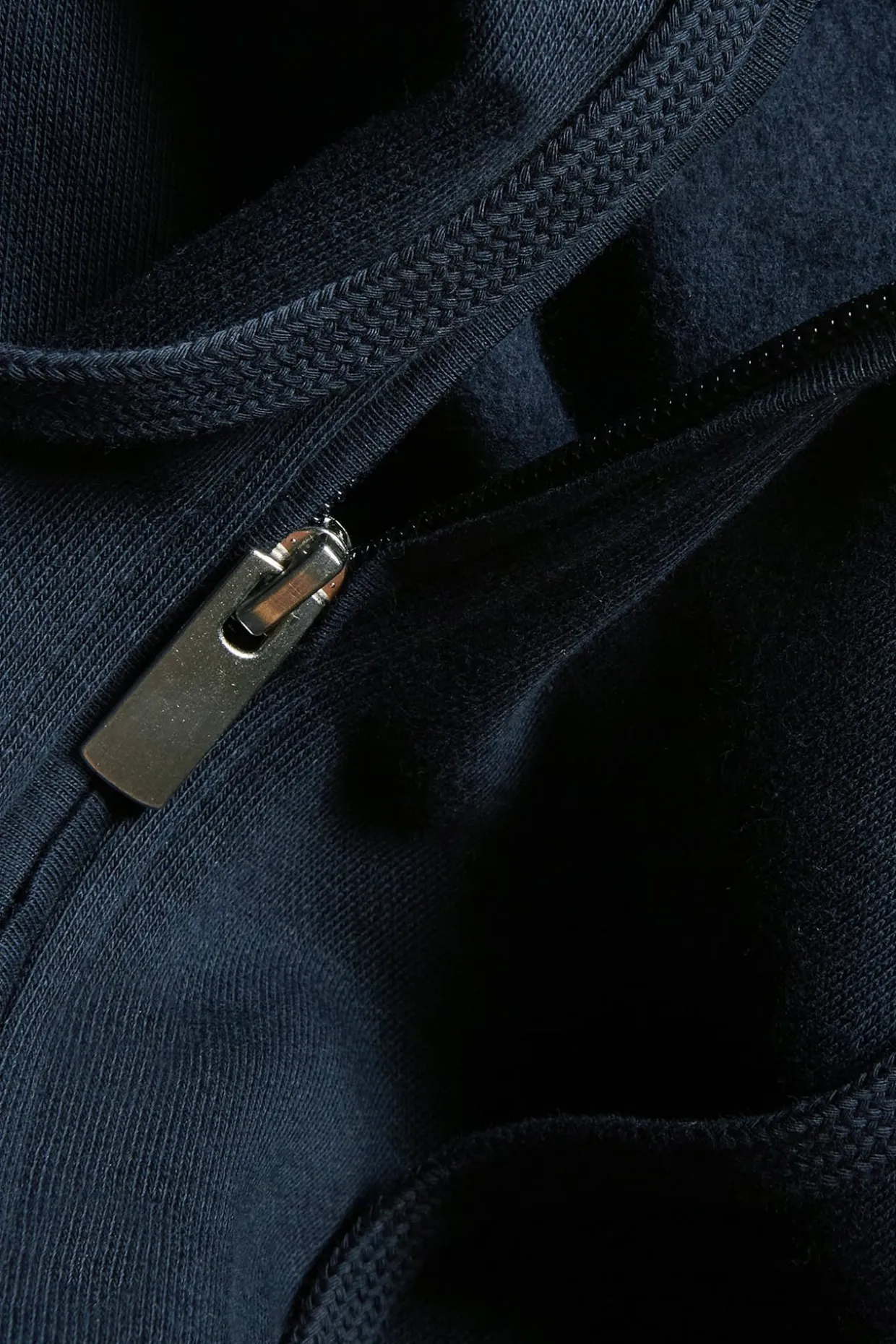 Hoodie med dragkedja