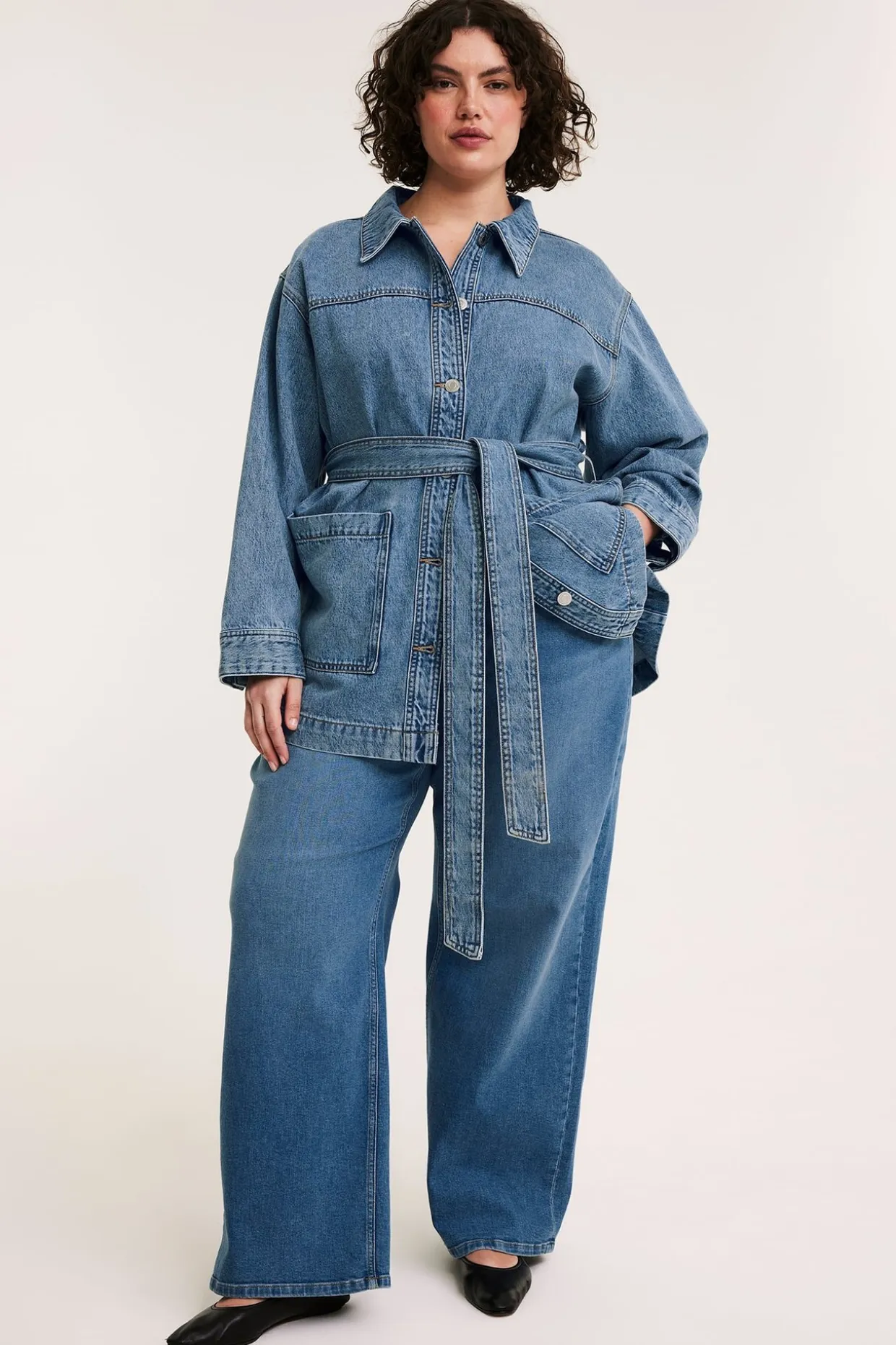 Jeansjacka med bälte
