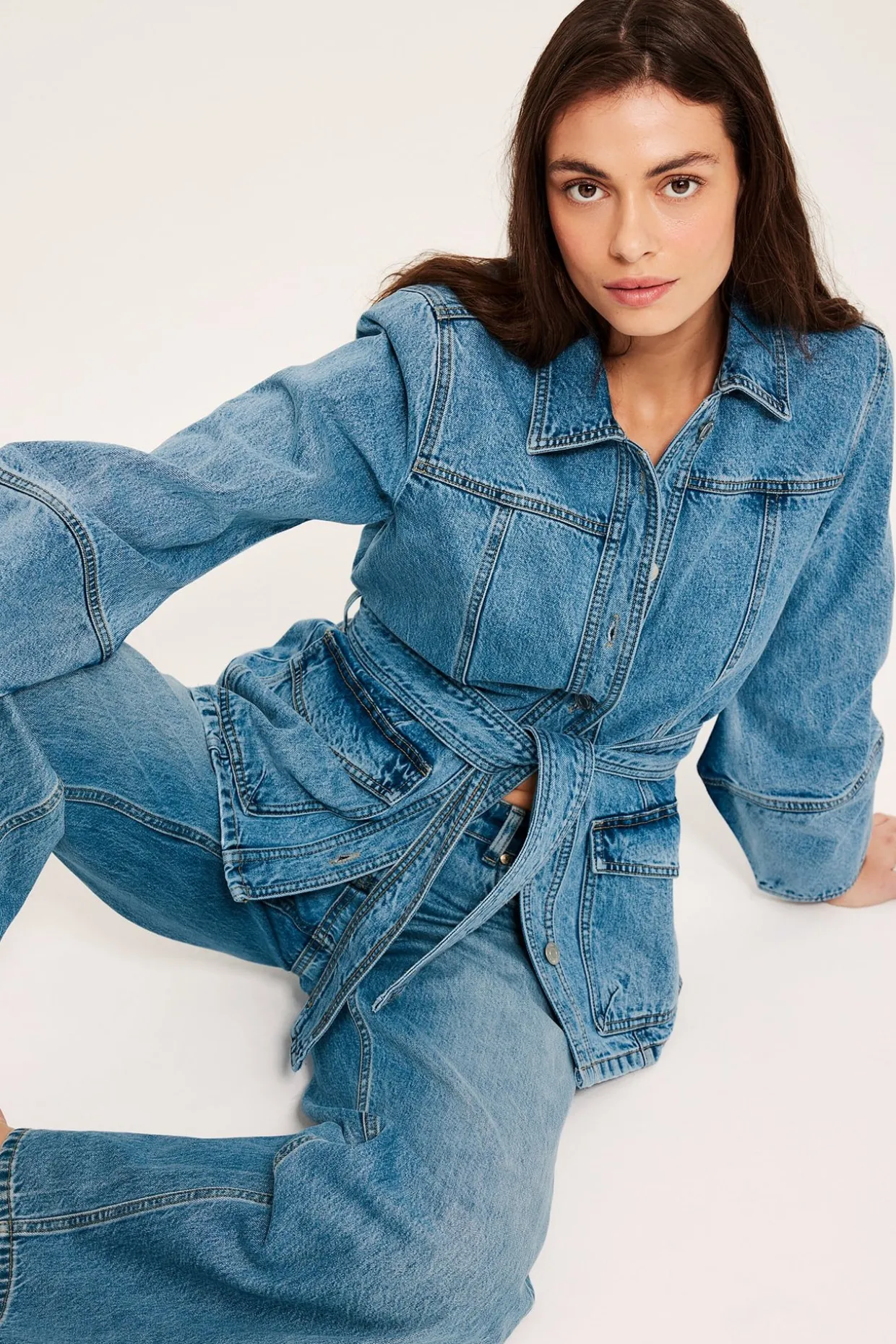 Jeansjacka med bälte