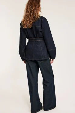 Jeansjacka med bälte