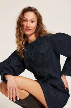 Jeansklänning med voluminösa ärmar