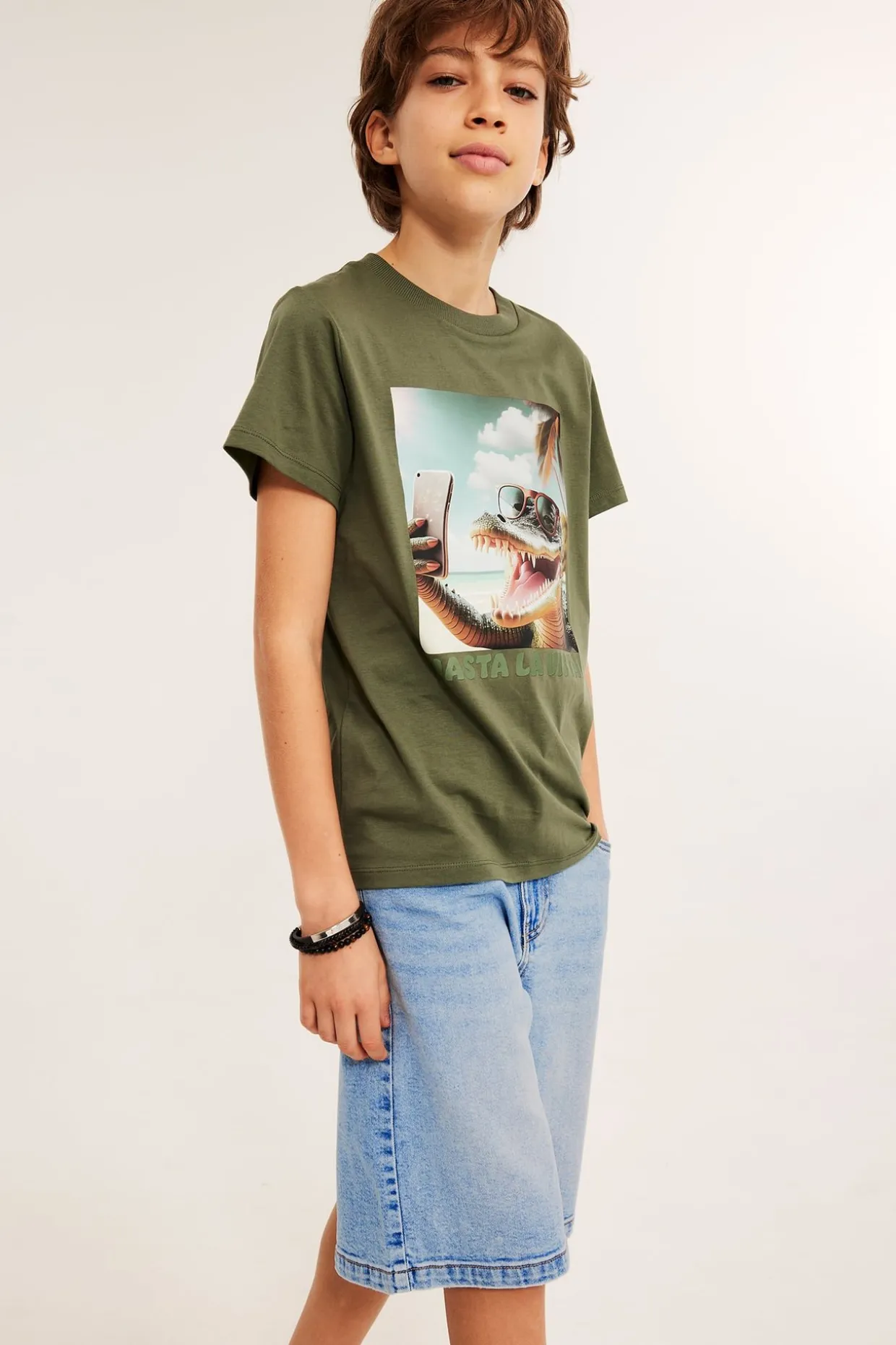 Jeansshorts med längre ben