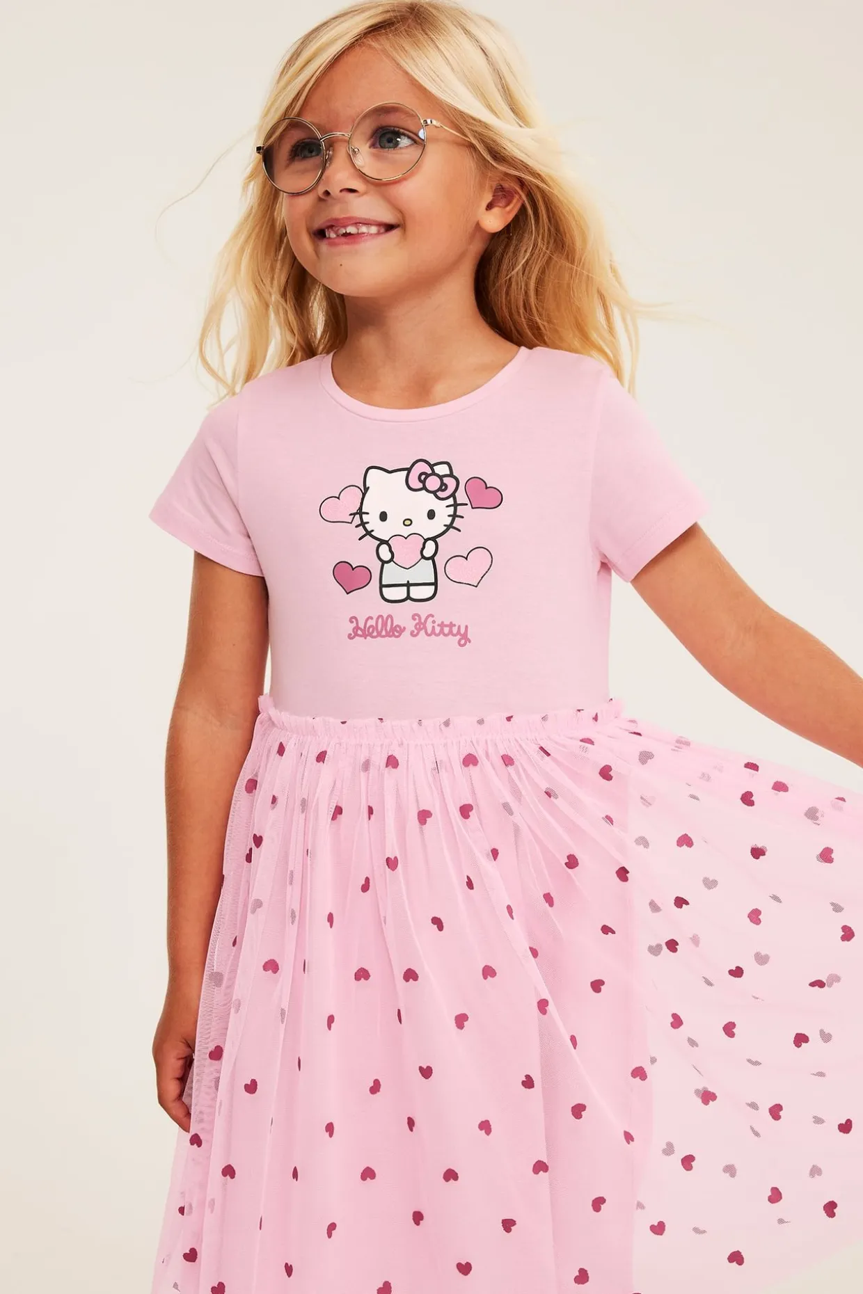 Klänning med tyllkjol och Hello Kitty motiv
