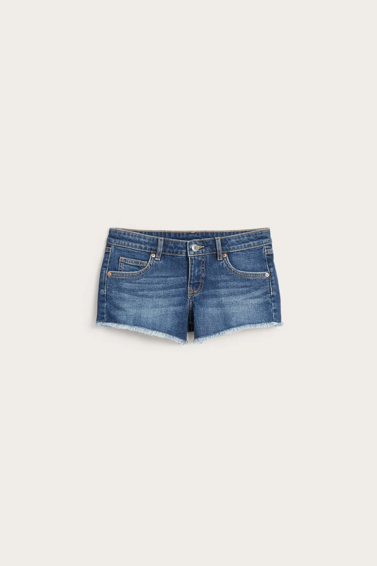 Korta jeansshorts