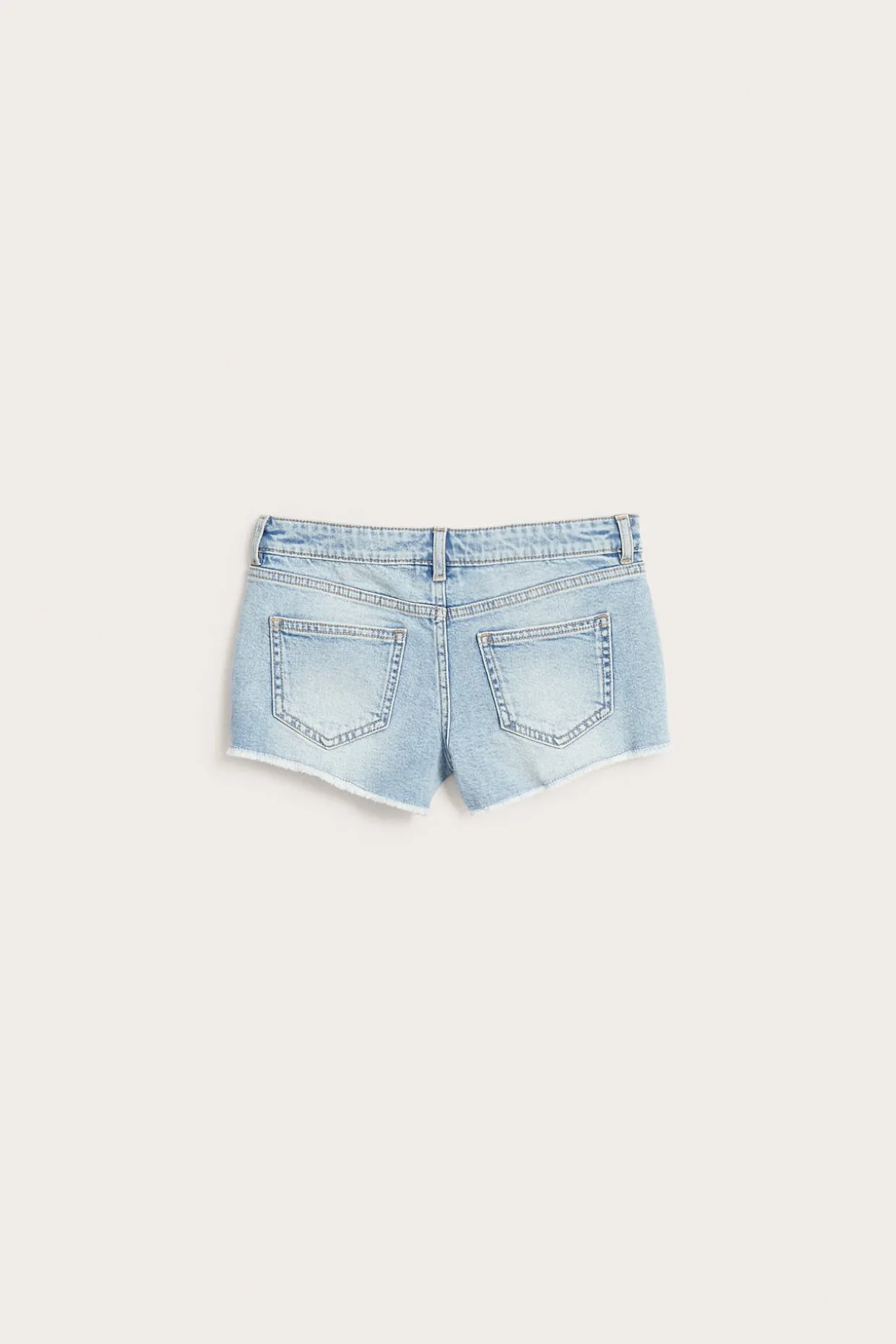 Korta jeansshorts