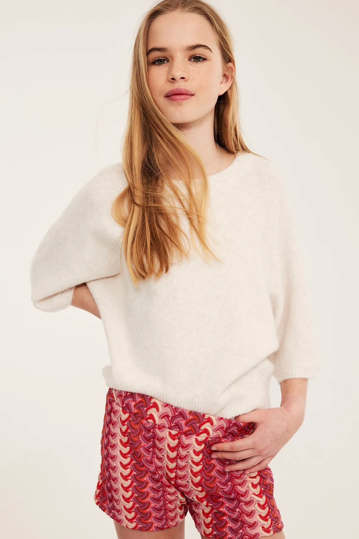 Korta shorts med virkad look