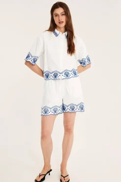 Kortärmad skjorta med broderie anglaise
