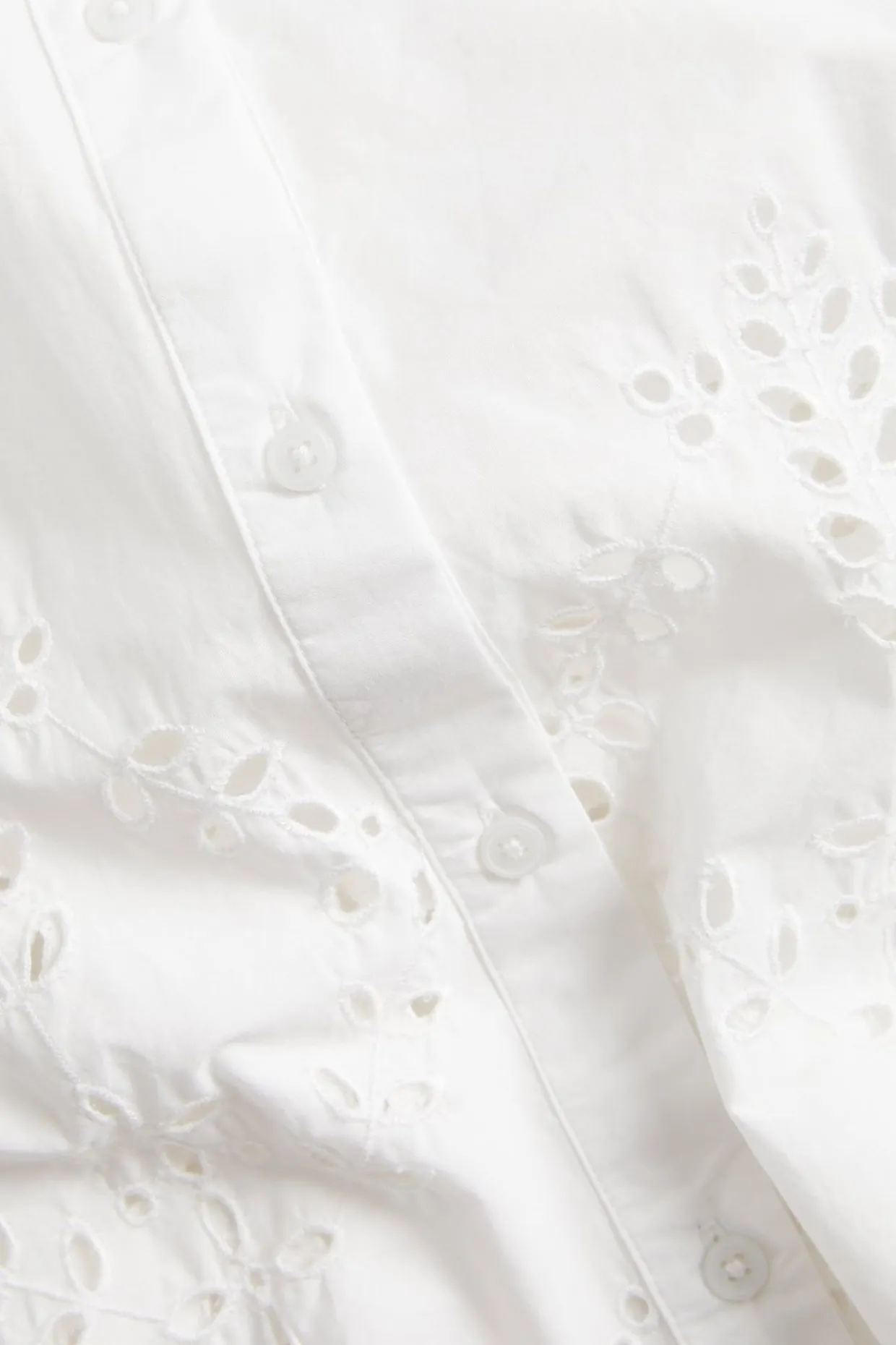 Kortärmad skjorta med broderie anglaise