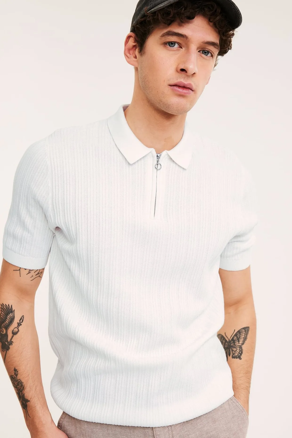 Kortärmad stickad tröja med half-zip