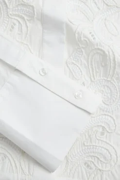 Lång skjorta med broderier