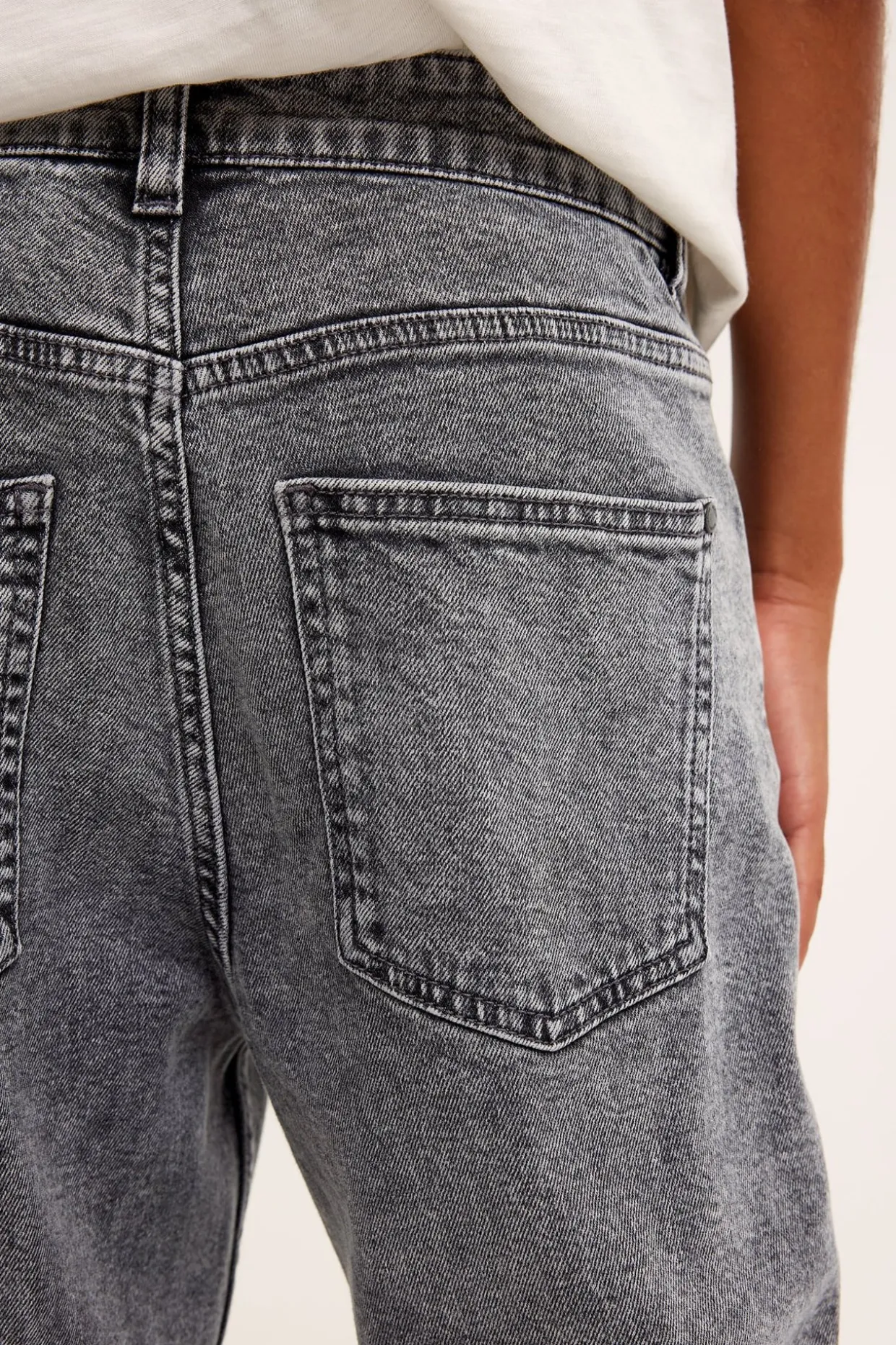 Loose jeans mid waist