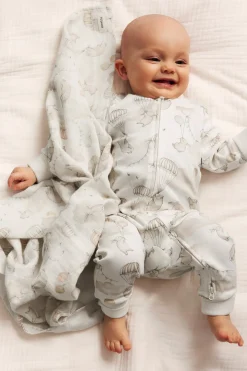 Mönstrad babypyjamas