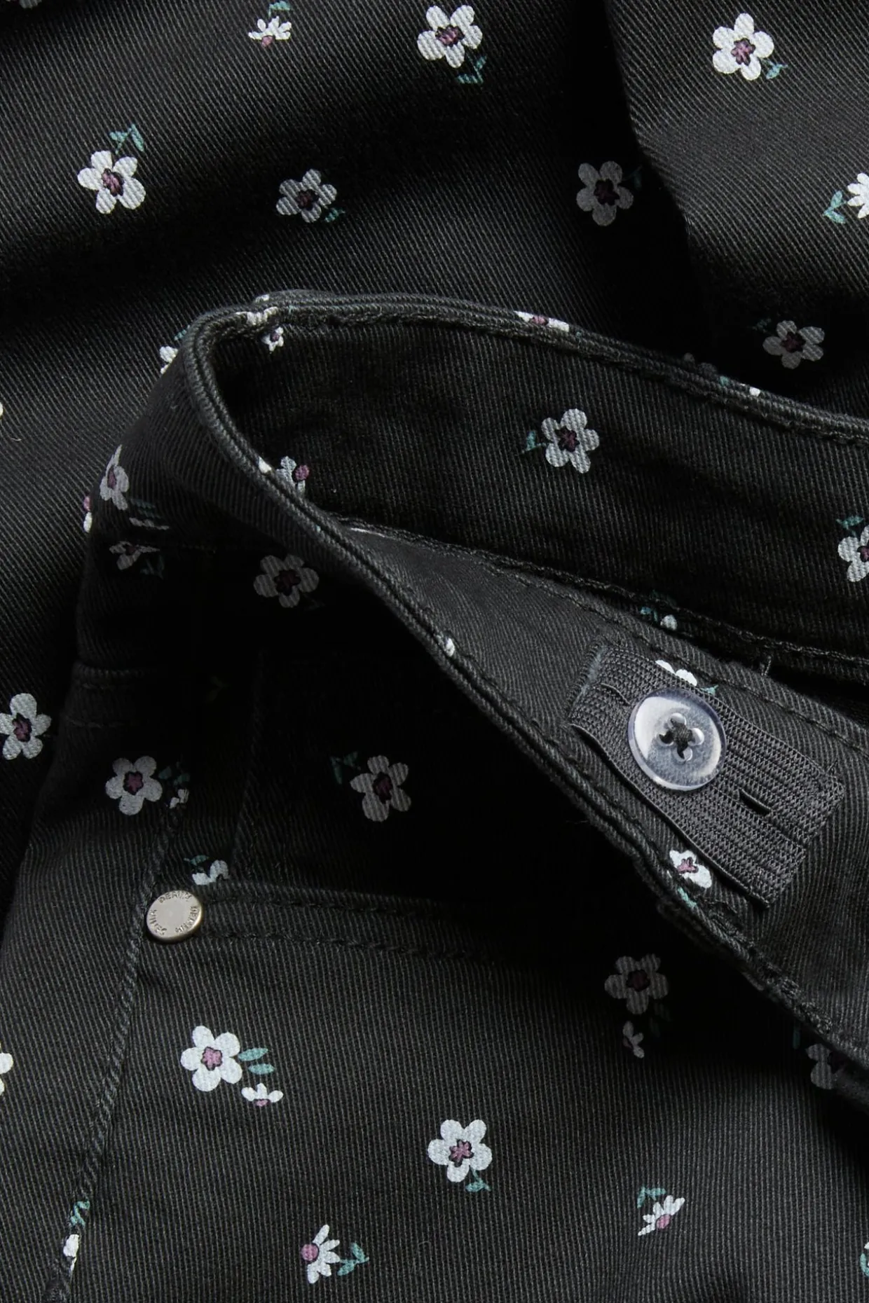 Mönstrade twilljeans i bootcut-modell