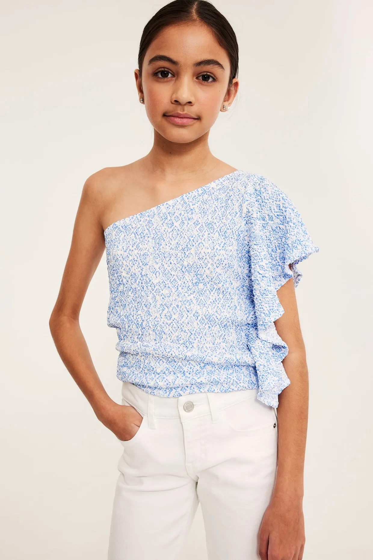One shoulder-top med volang