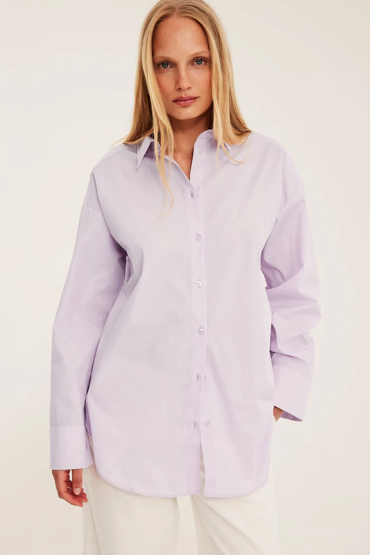 Oversized skjorta i bomullspoplin