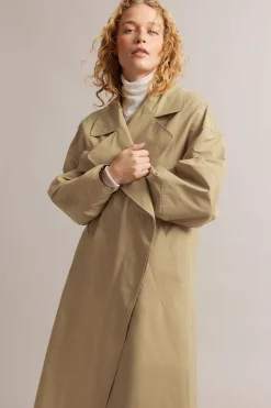 Oversized trenchcoat