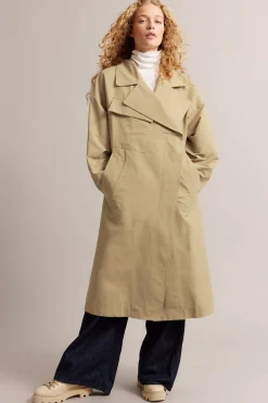 Oversized trenchcoat