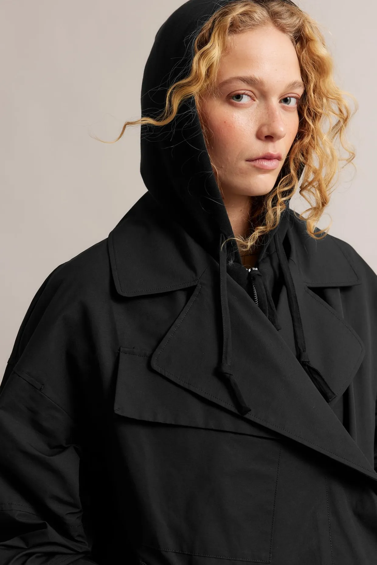 Oversized trenchcoat