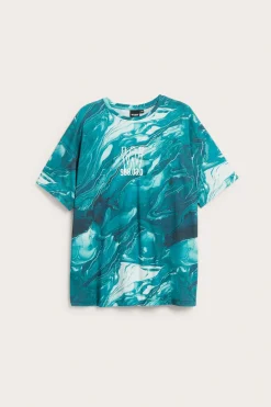 Oversized t-shirt