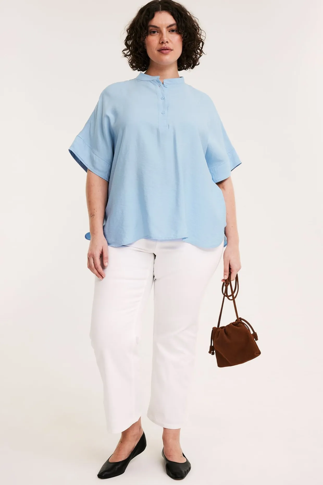 Popover blus med kort ärm