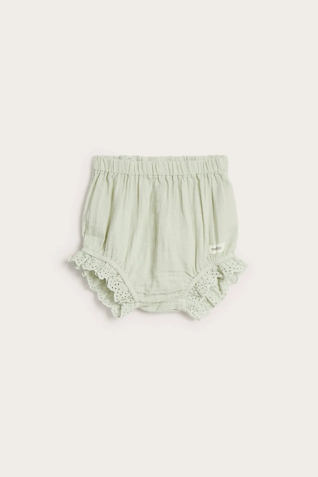 Puffshorts med volang