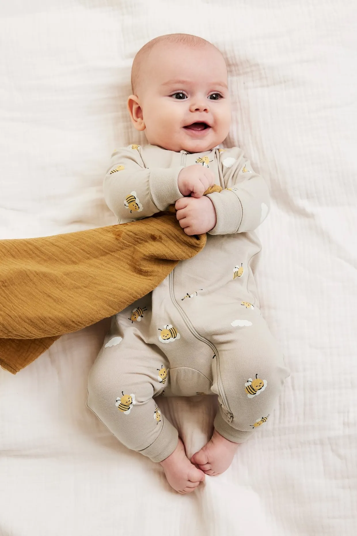 Pyjamas 2-pack med bi-mönster