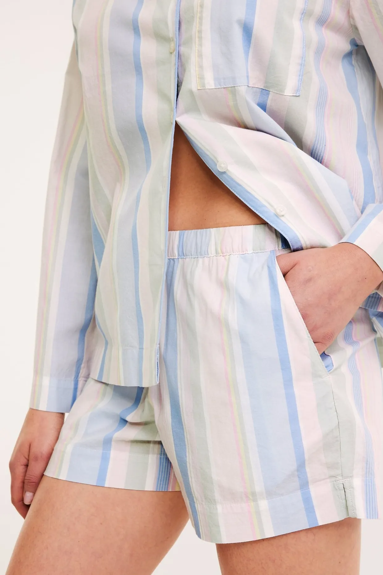 Pyjamasshorts i vävd bomull