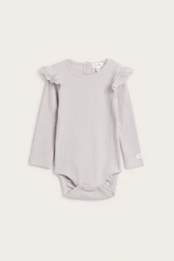 Ribbad body med volanger