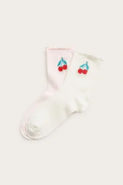Ribbade strumpor med brodyr körsbär 2-pack